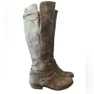 Authentic American Heritage boots size 11